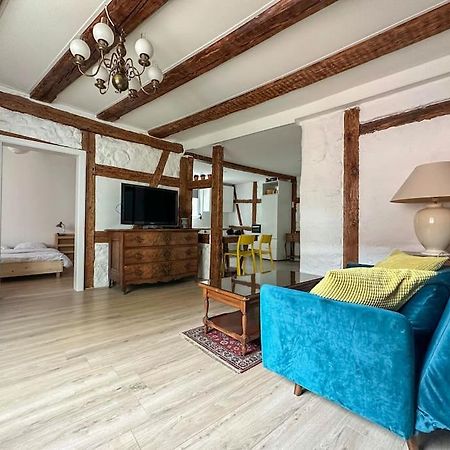 Nouvel Appartement, Le Colombage Heureux ซิลิสตาต์ ภายนอก รูปภาพ